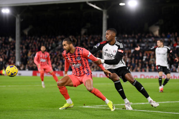 亚斯提出新 亚斯提出新